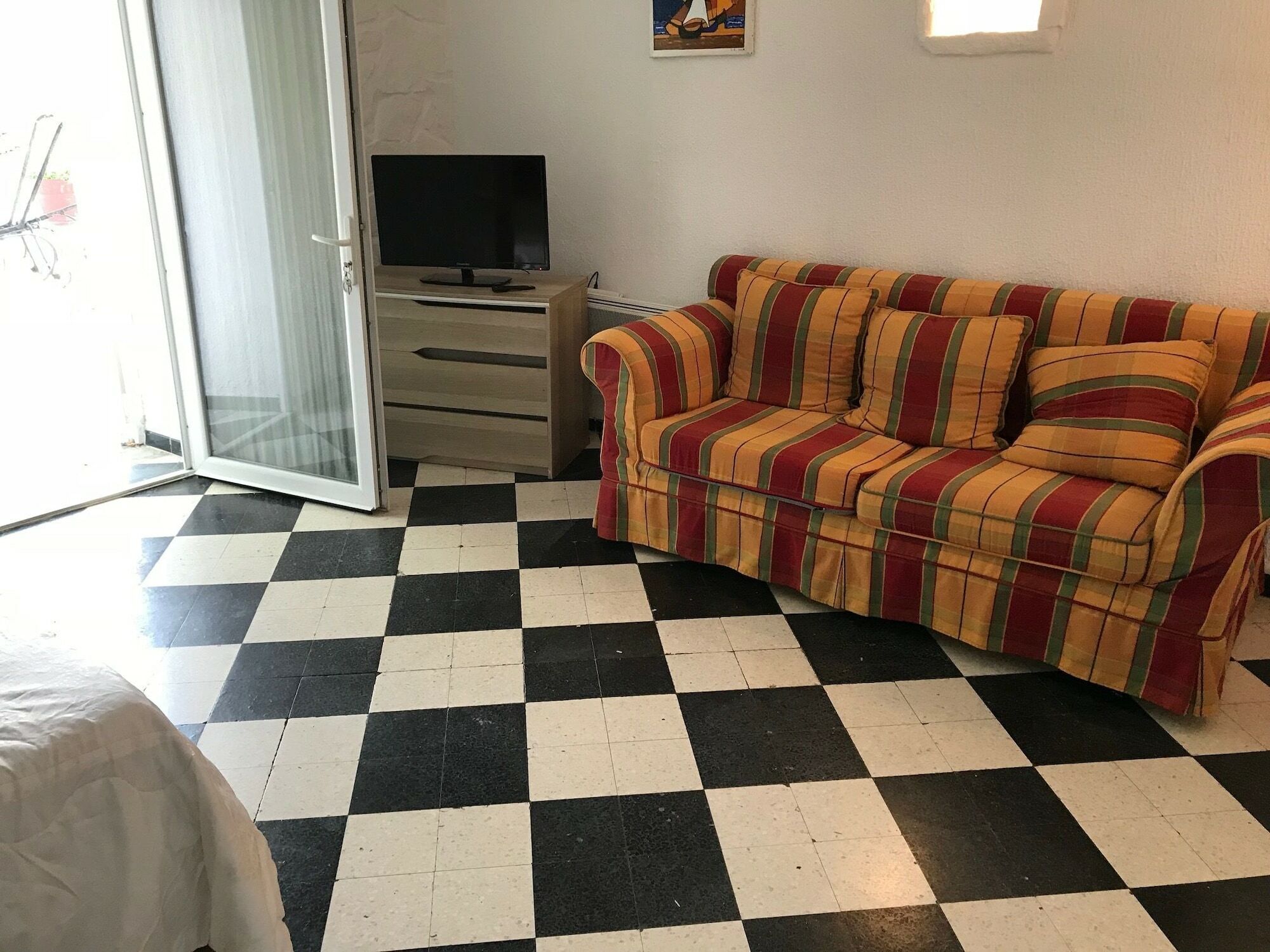 Auberge Des Garrigues Nîmes Exteriér fotografie