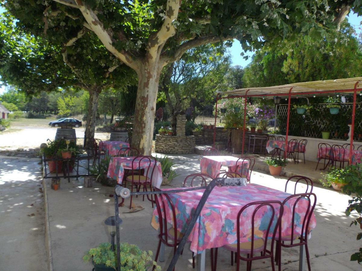Auberge Des Garrigues Nîmes Exteriér fotografie