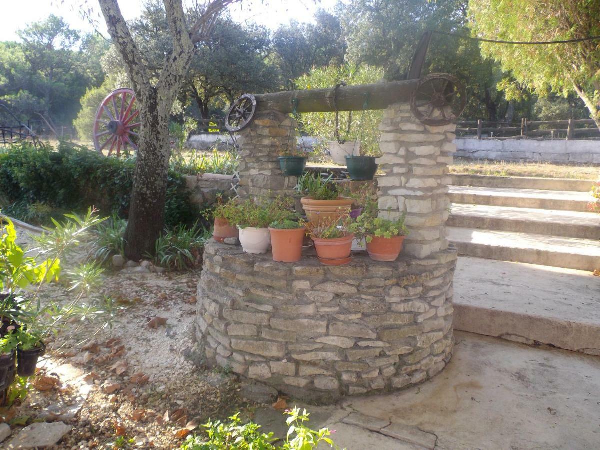 Auberge Des Garrigues Nîmes Exteriér fotografie